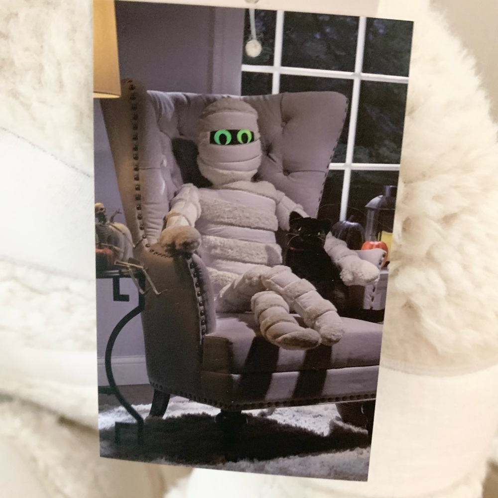 Isaac Mizrahi 5 Ft Mummy Plush Glow In The Dark Eyes NEW